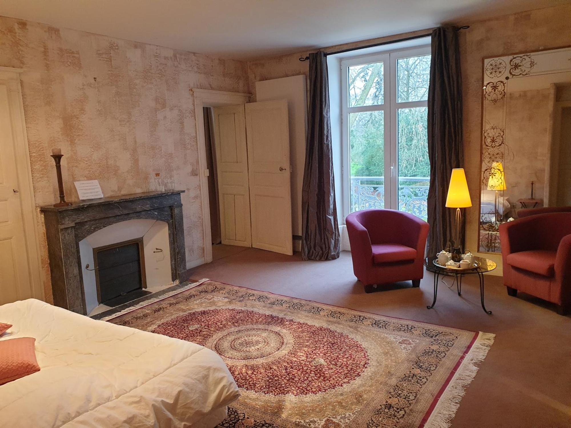 La Villa Des Arts Savigne-l'Eveque Екстер'єр фото