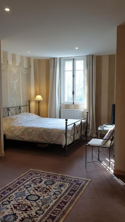 La Villa Des Arts Savigne-l'Eveque Екстер'єр фото
