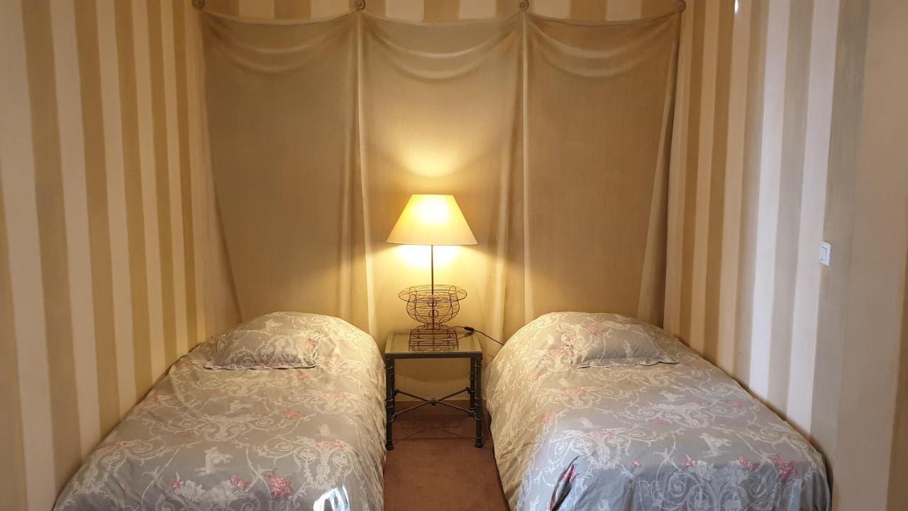 La Villa Des Arts Savigne-l'Eveque Екстер'єр фото